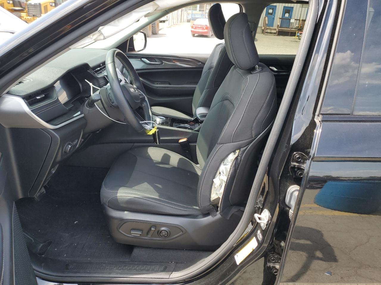 1C4RJKAG6M8172178 2021 Jeep Grand Cherokee L Laredo