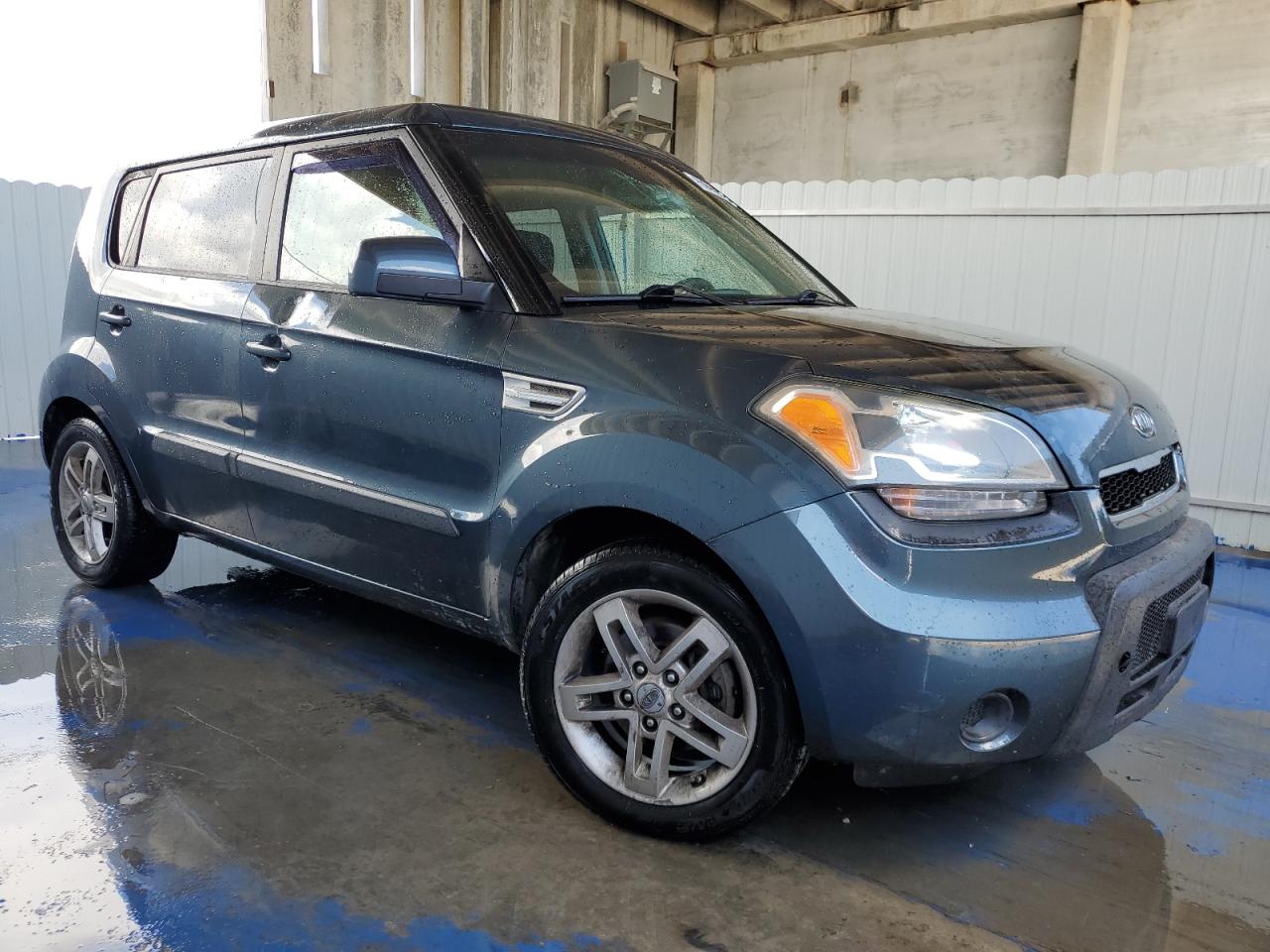 KNDJT2A23B7231590 2011 Kia Soul +