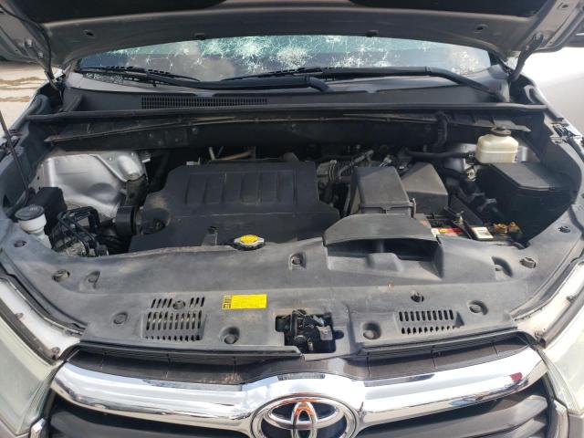 VIN 5TDZKRFH8FS056714 2015 Toyota Highlander, LE no.12