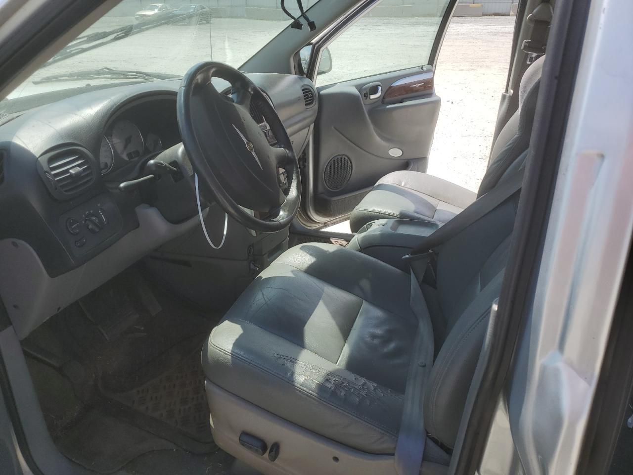 2C8GP64L15R417320 2005 Chrysler Town & Country Limited