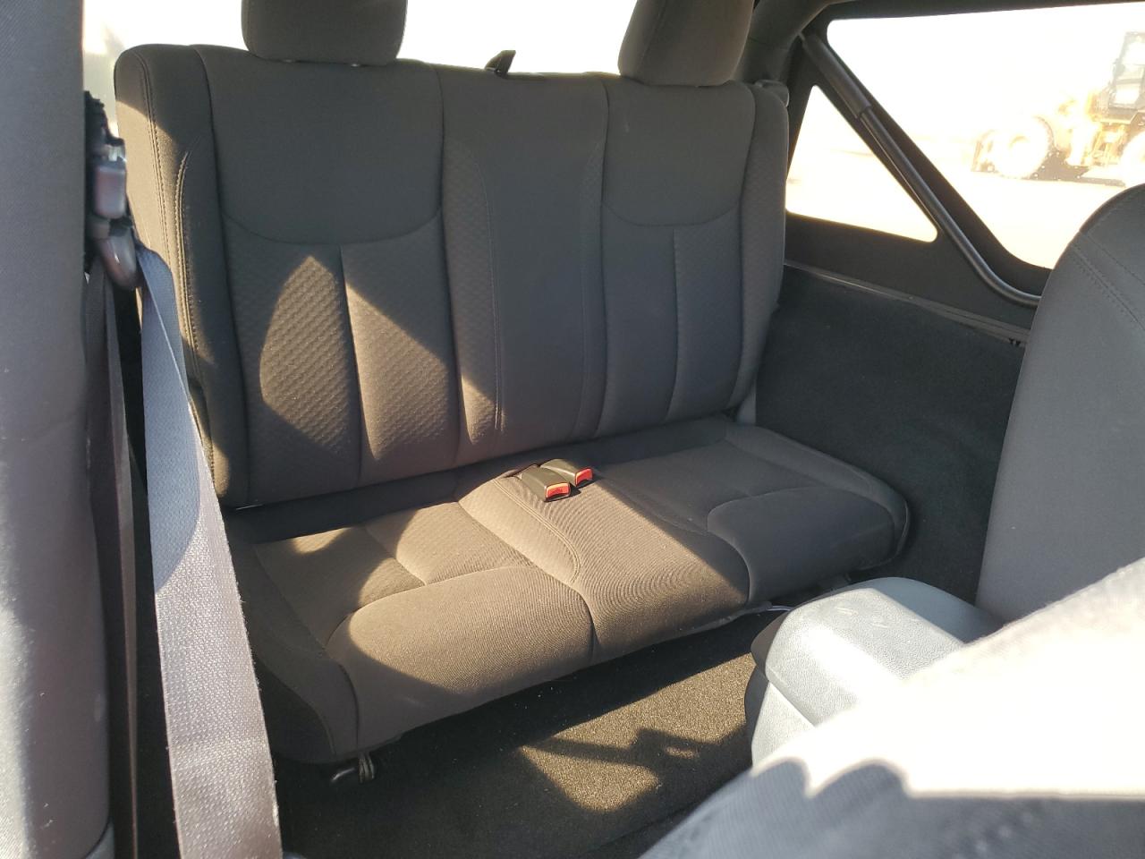 1C4AJWAG4GL261821 2016 Jeep Wrangler Sport