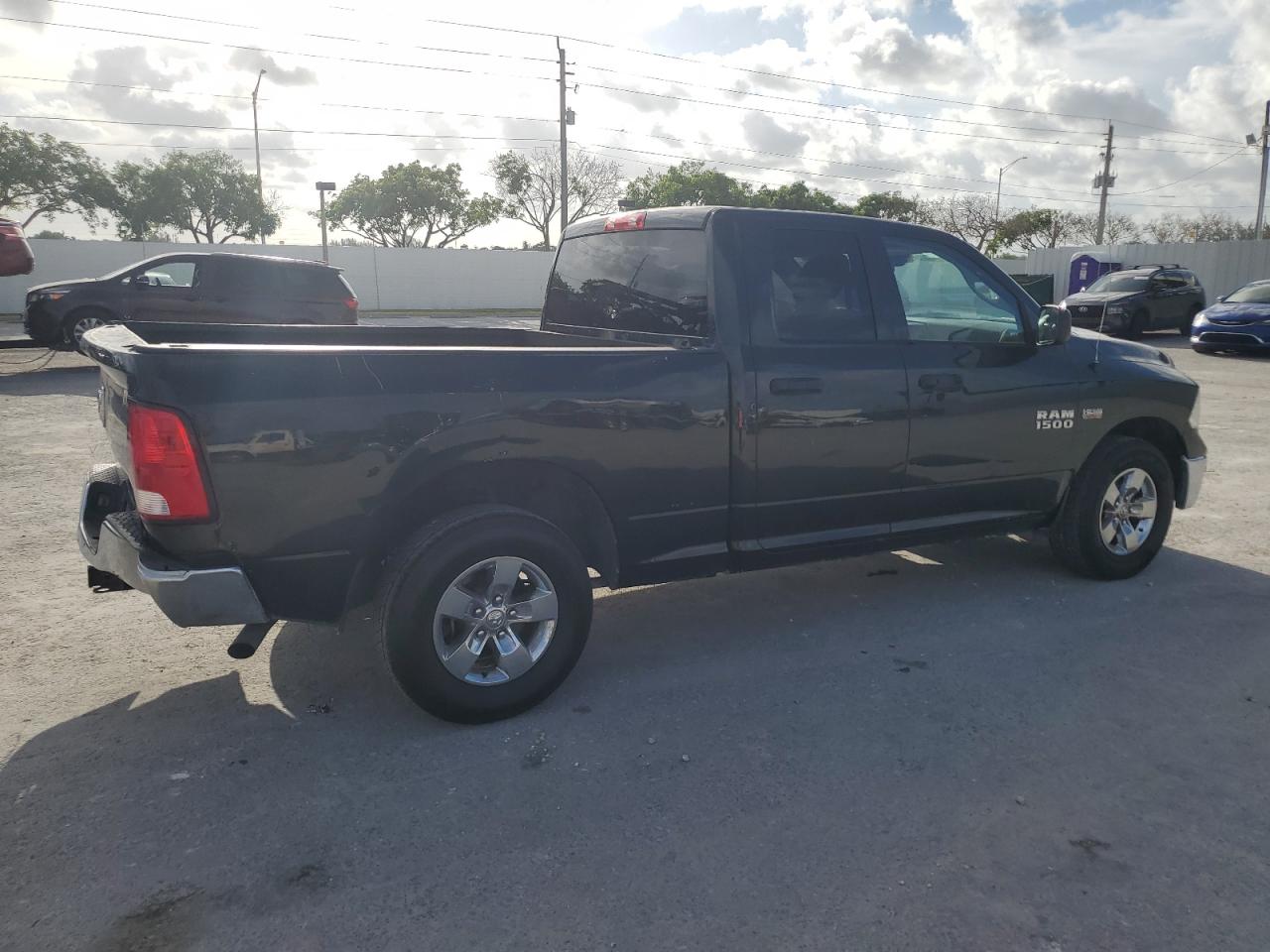 2018 Ram 1500 St vin: 1C6RR6FT9JS208067