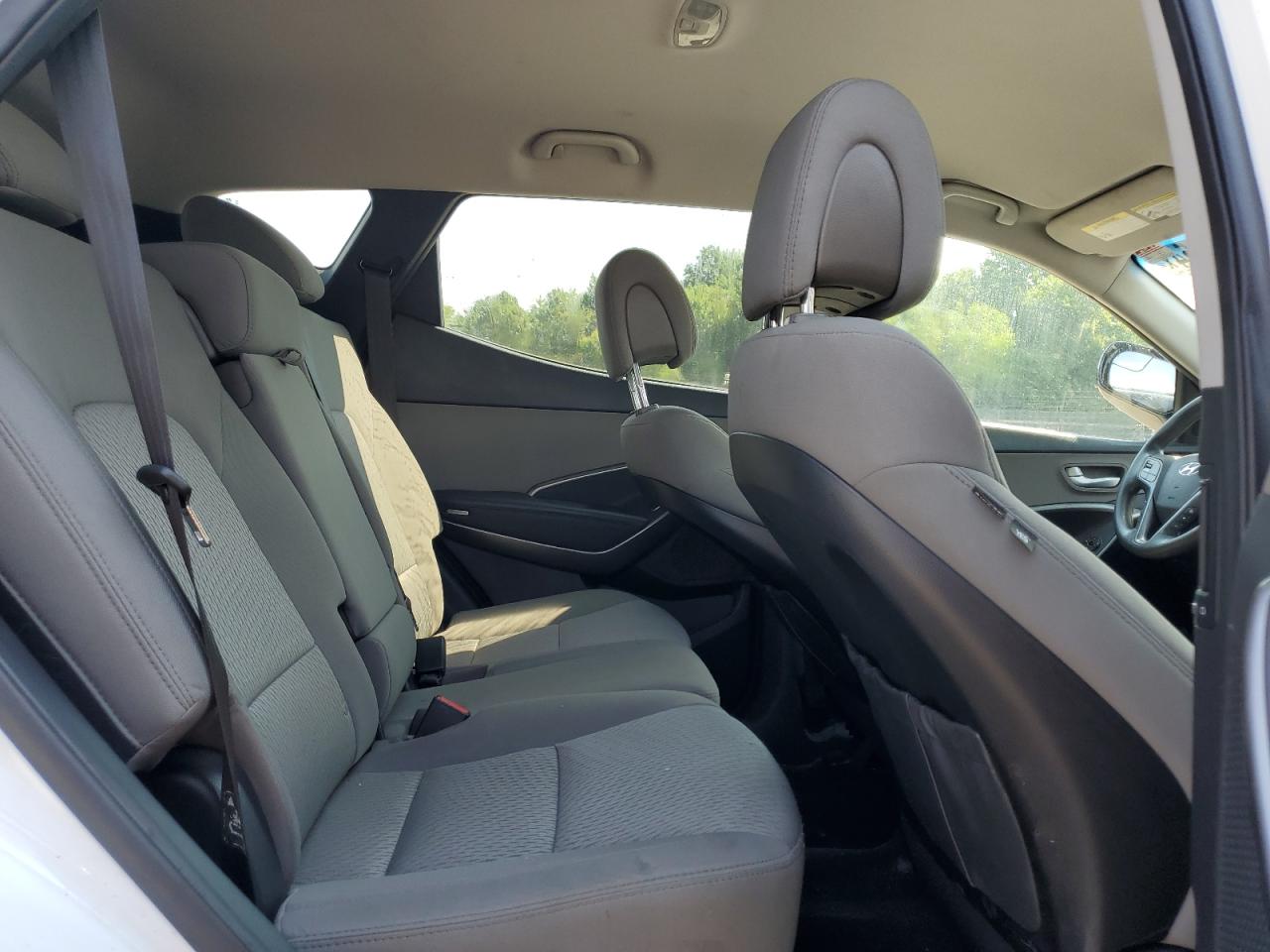 2018 Hyundai Santa Fe Sport vin: 5XYZT3LB3JG523781