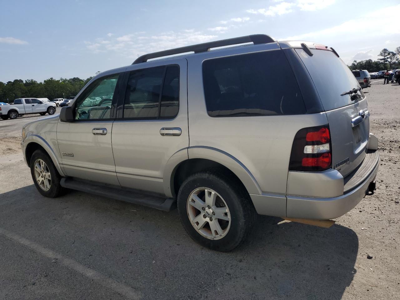 1FMEU63E87UB22270 2007 Ford Explorer Xlt