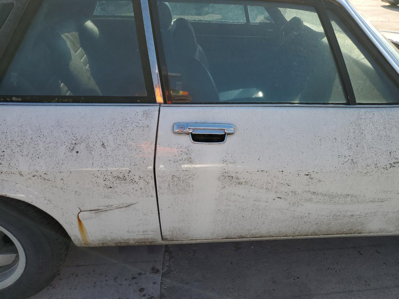 UG2W52552BW 1976 Jaguar Xjs