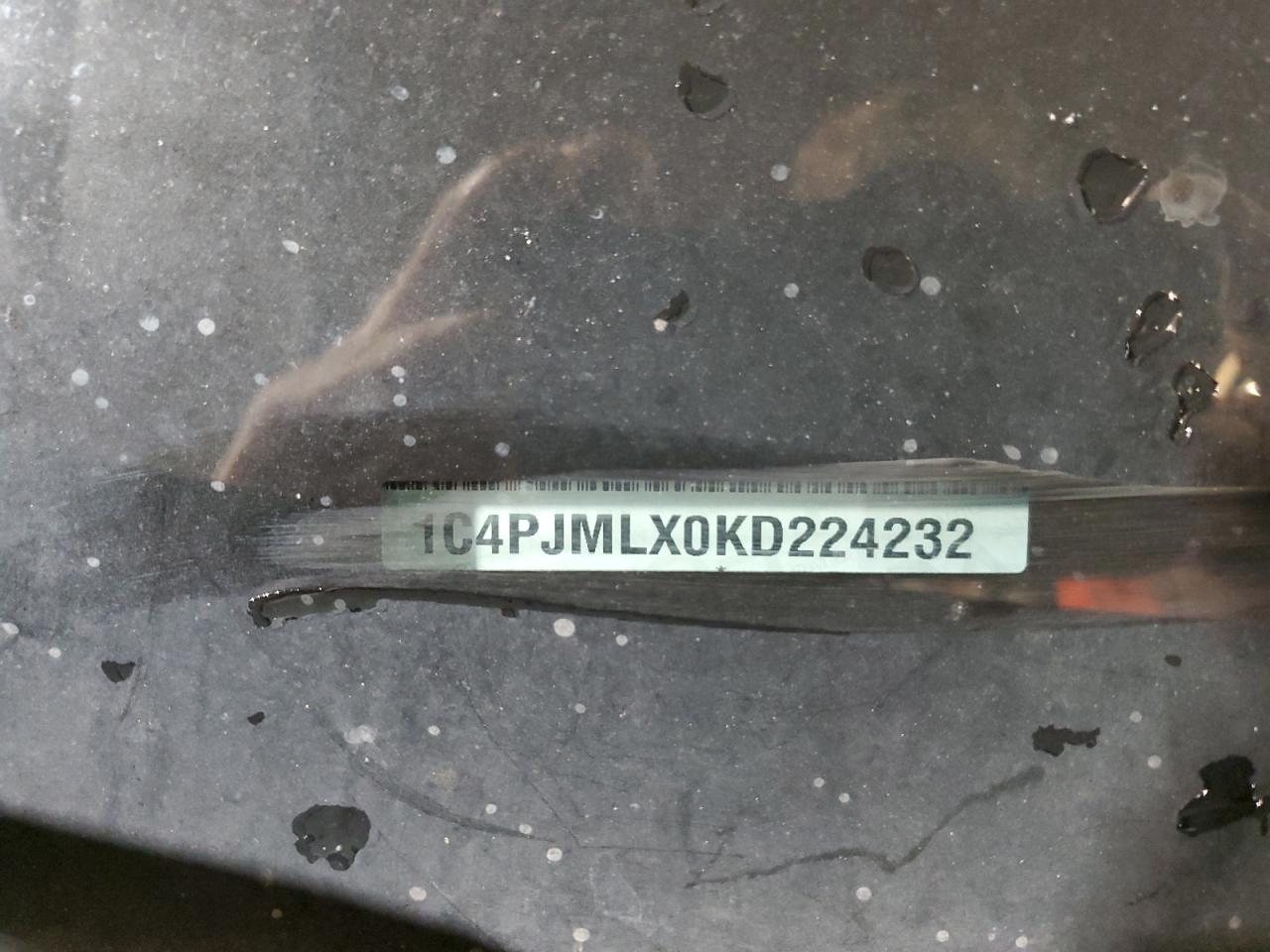 1C4PJMLX0KD224232 2019 Jeep Cherokee Latitude Plus