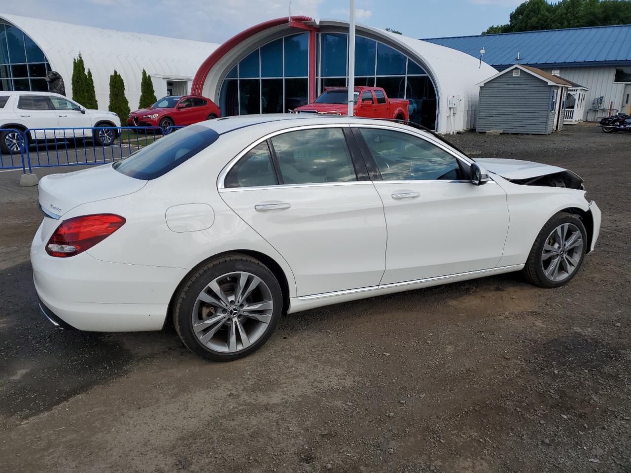 55SWF4KB8JU274675 2018 Mercedes-Benz C 300 4Matic