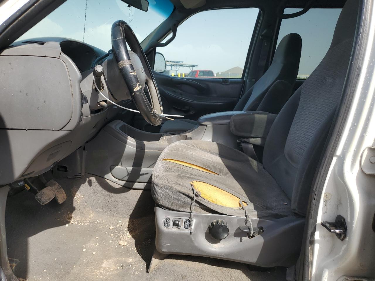 1FMPU18L0XLB74498 1999 Ford Expedition