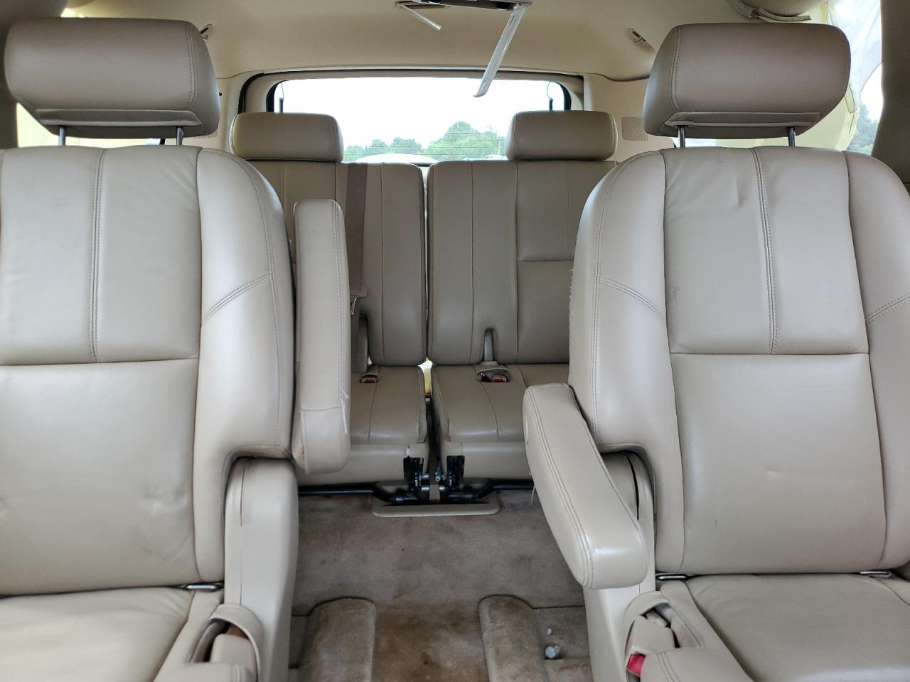 3GNFK16308G145243 2008 Chevrolet Suburban K1500 Ls