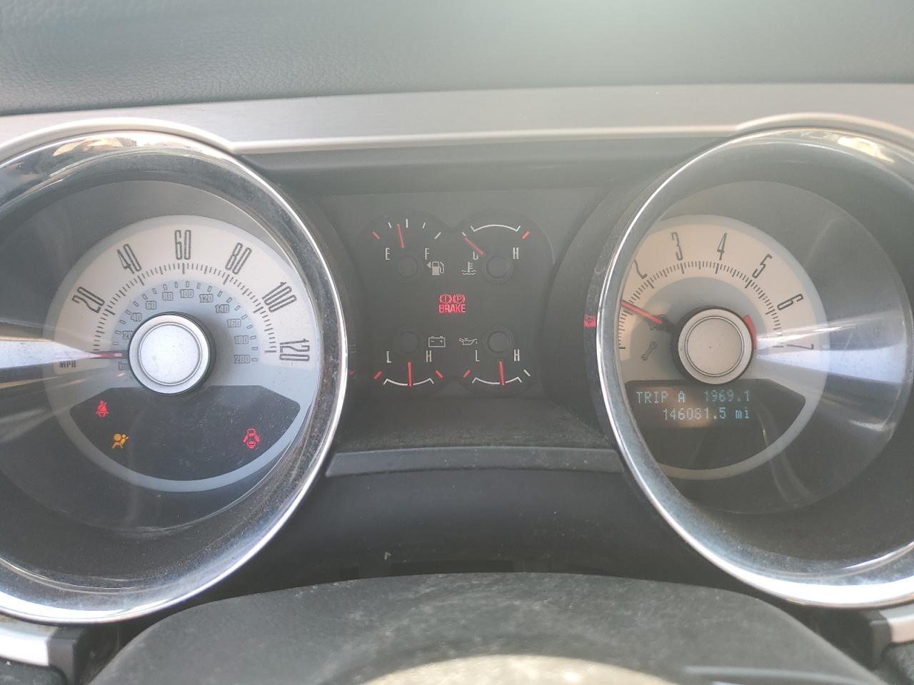 1ZVBP8EN7A5111864 2010 Ford Mustang