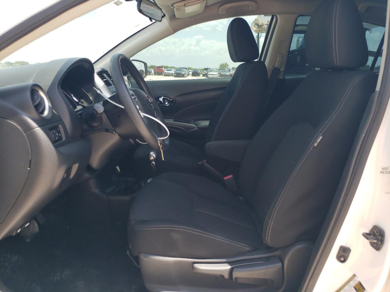 3N1CN7AP2KL881425 NISSAN VERSA 2019