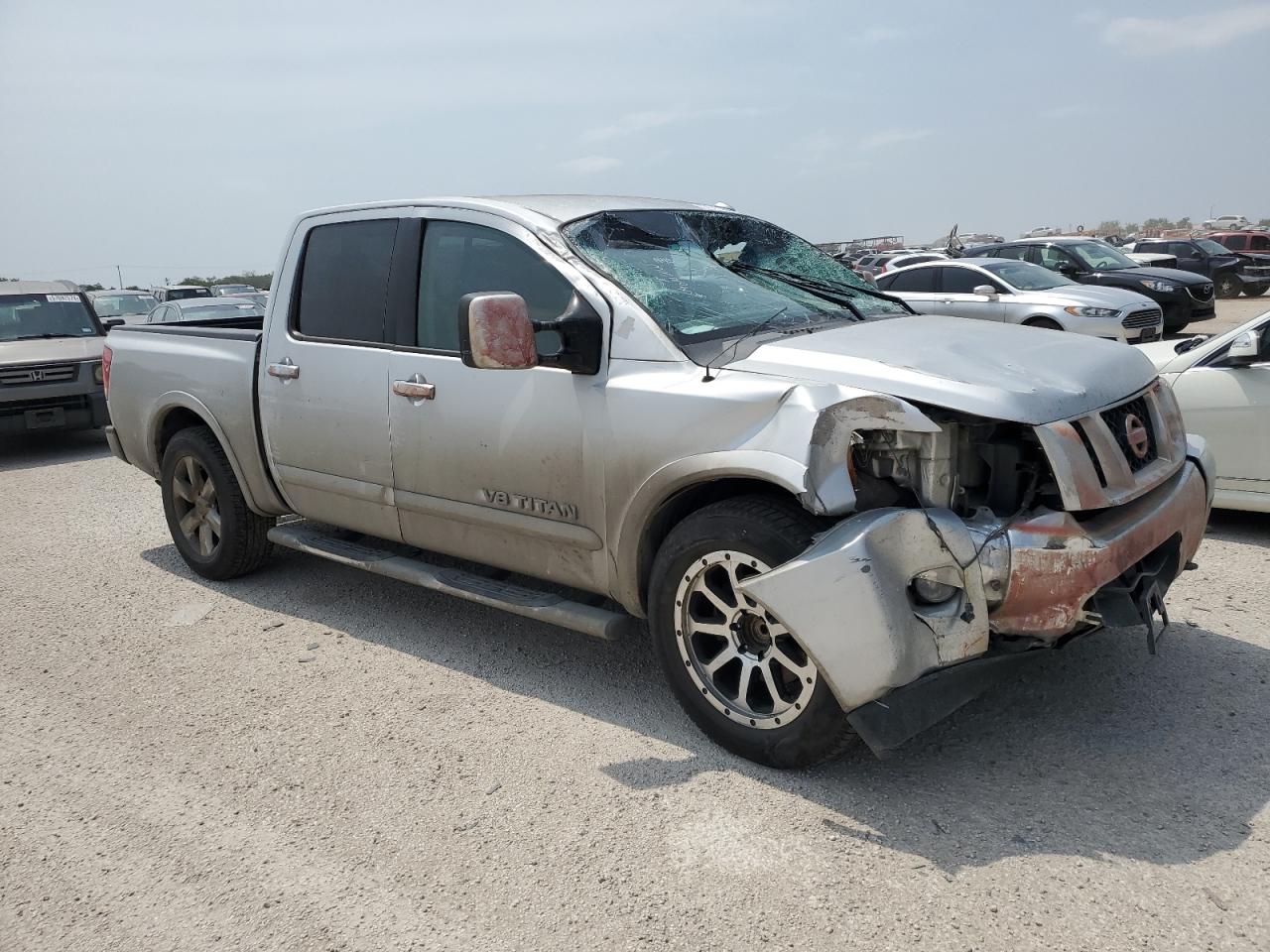 1N6BA0ED0EN507344 2014 Nissan Titan S