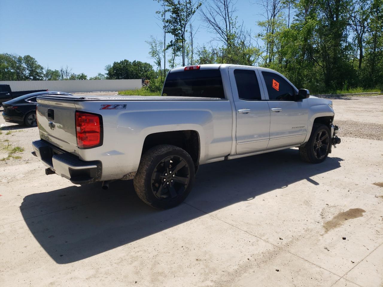 1GCVKREC7HZ194623 2017 Chevrolet Silverado K1500 Lt