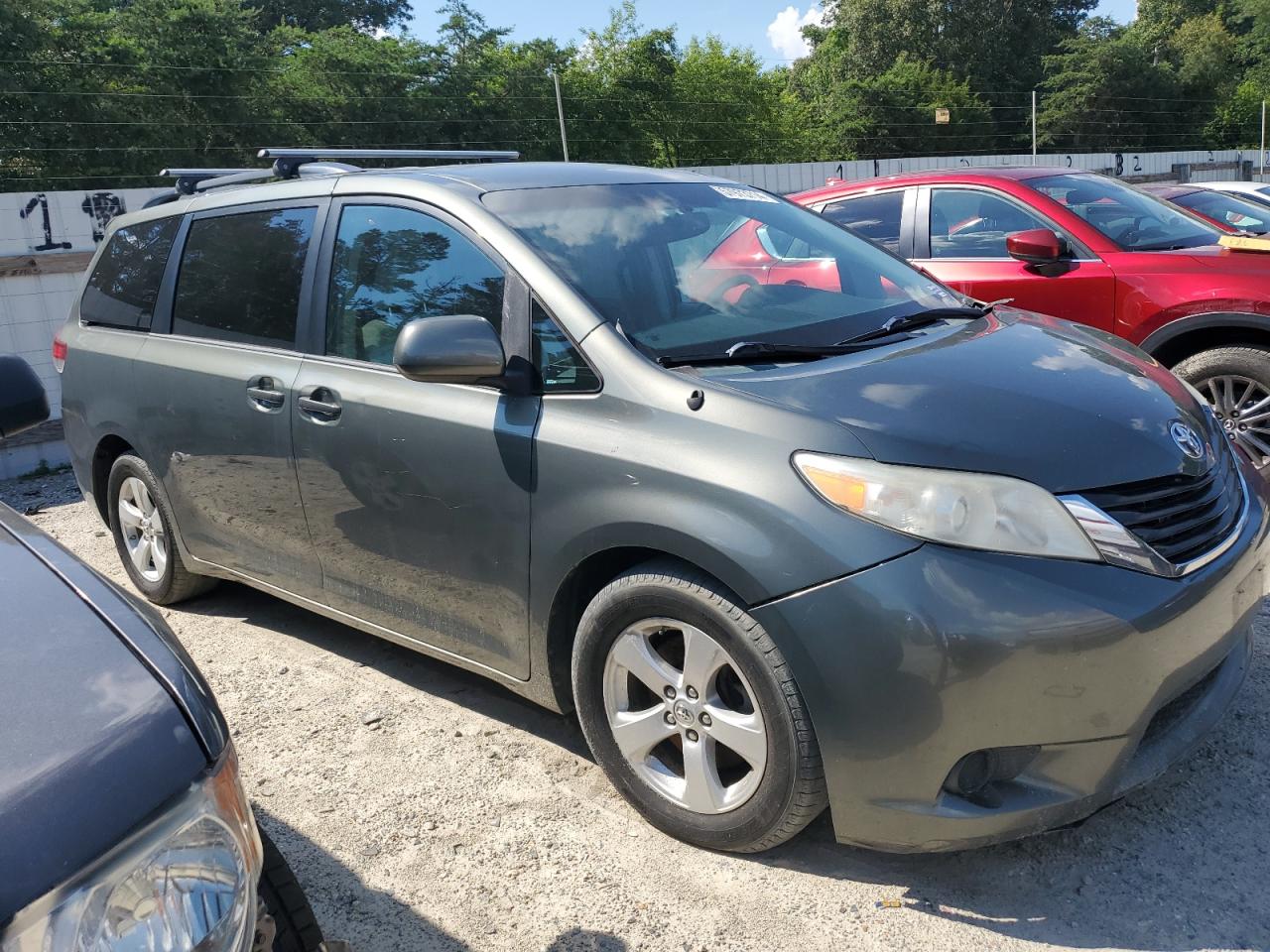 5TDKK3DC4ES517699 2014 Toyota Sienna Le