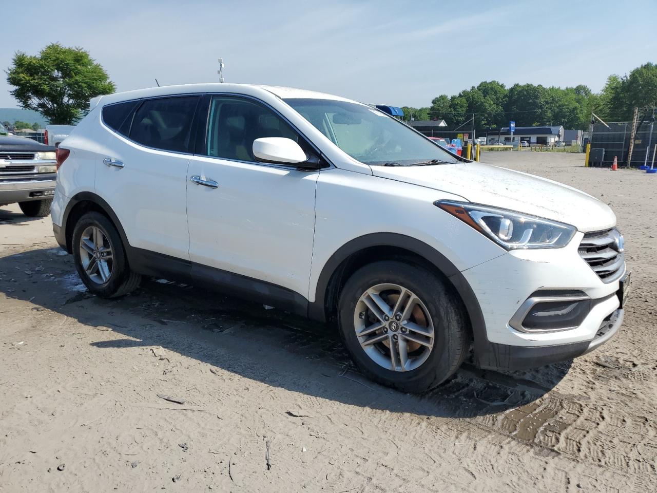 2018 Hyundai Santa Fe Sport vin: 5XYZT3LB3JG523781