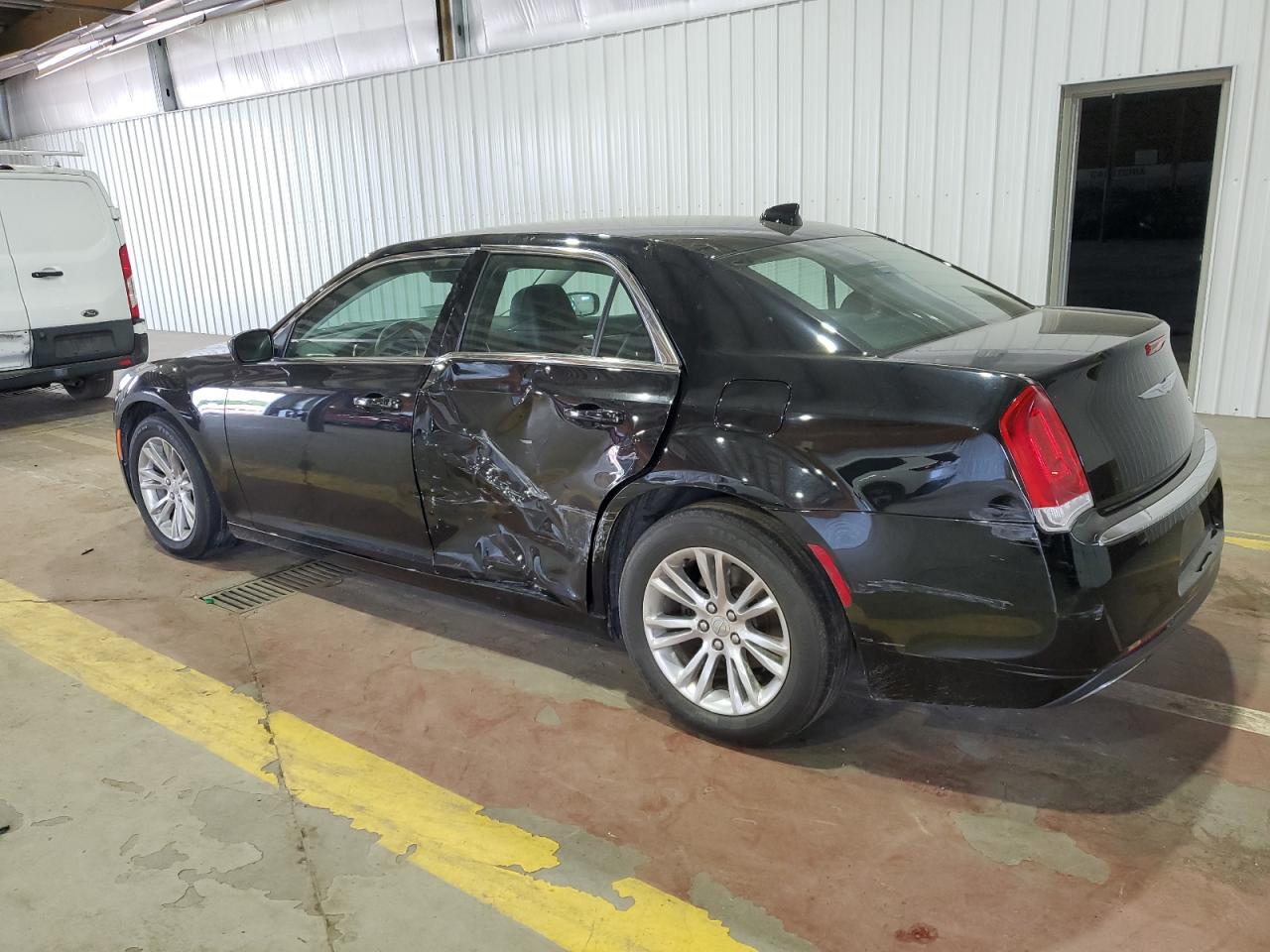 2C3CCAAG0HH584465 2017 Chrysler 300 Limited