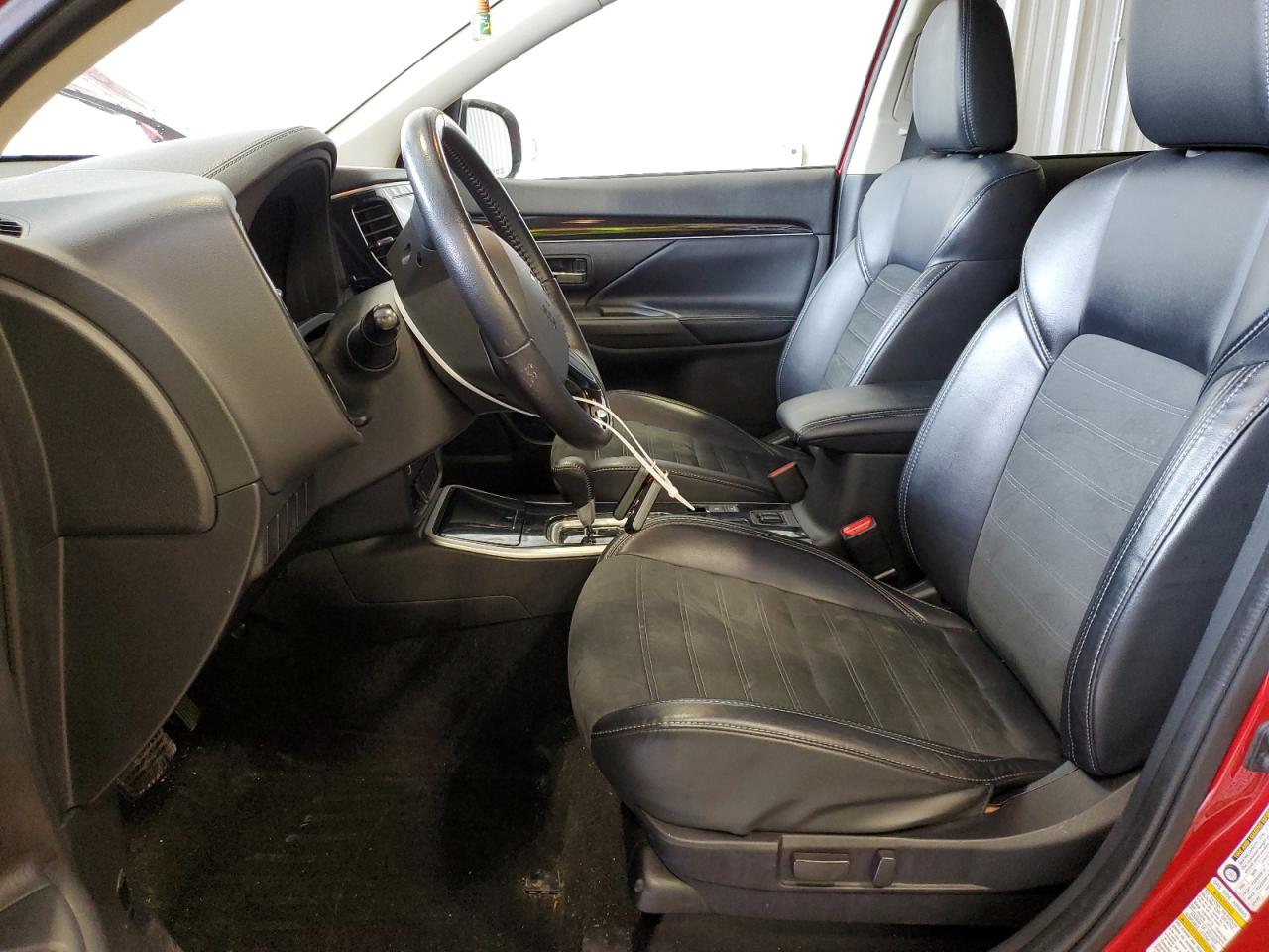 JA4AZ3A34KZ050798 2019 Mitsubishi Outlander Se