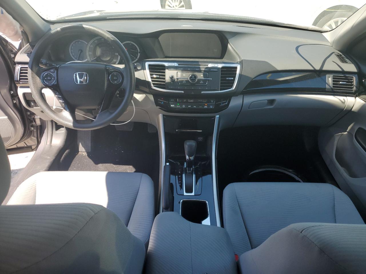 1HGCR2F31HA117996 HONDA ACCORD 2017