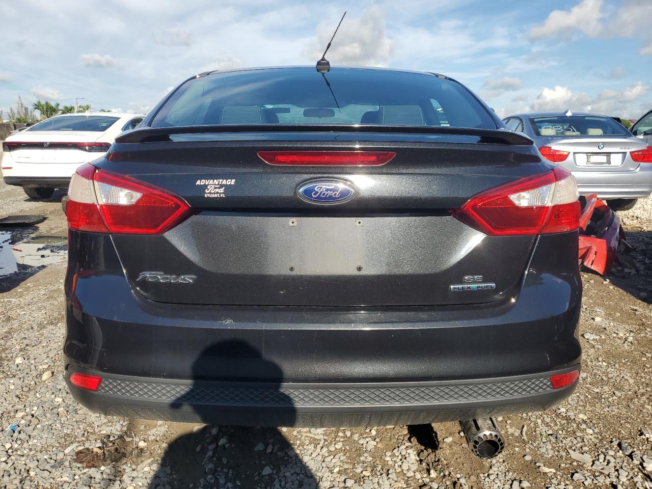 1FAHP3F29CL420468 2012 Ford Focus Se