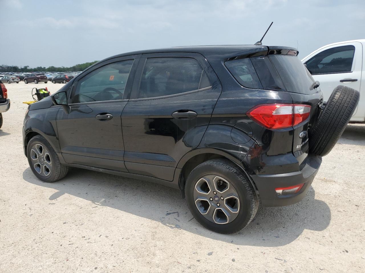 MAJ3P1RE1JC232335 2018 Ford Ecosport S