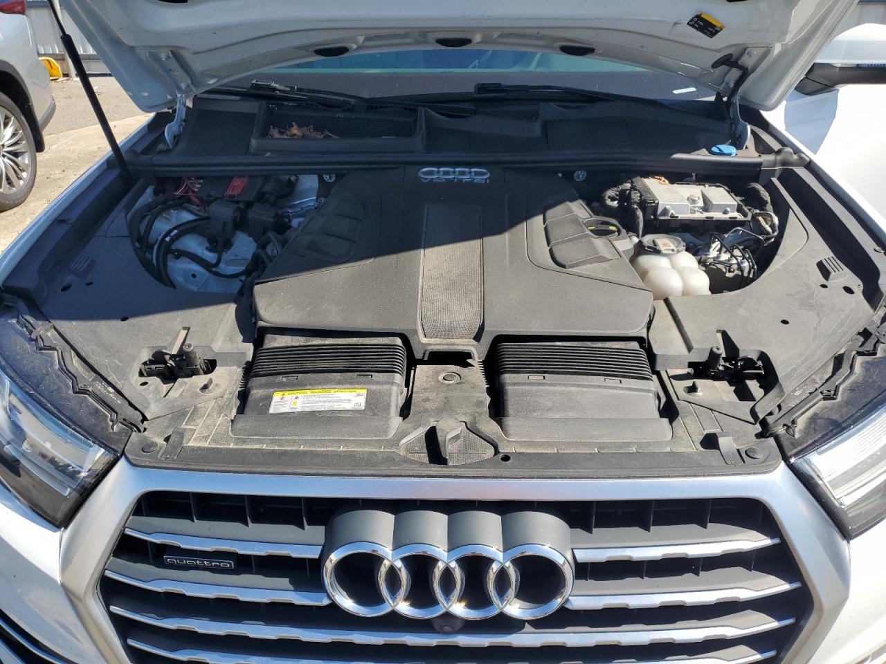 WA1LAAF78KD000449 2019 Audi Q7 Premium Plus