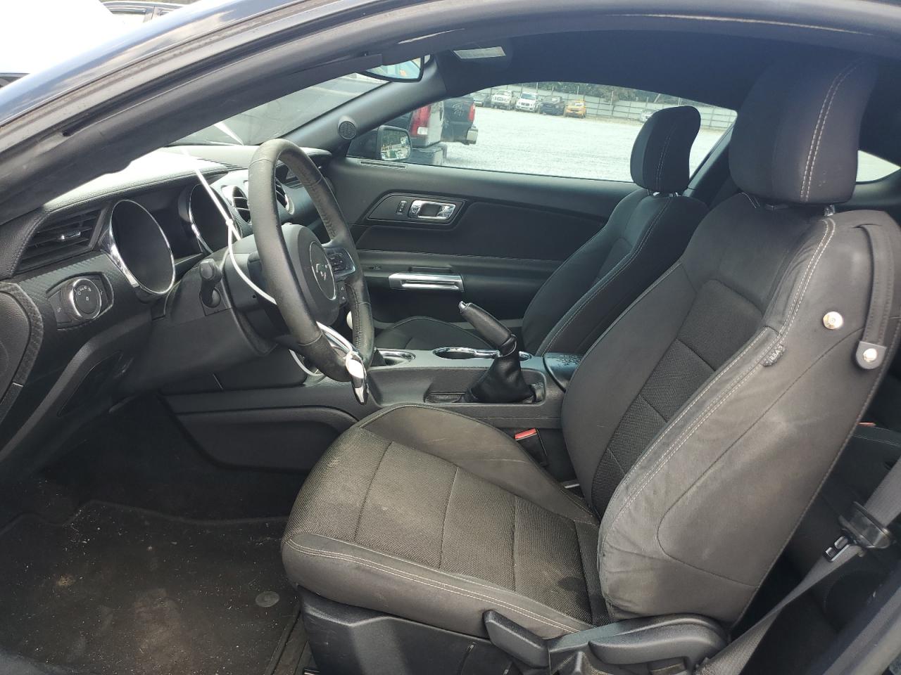 1FA6P8AM3G5276701 2016 Ford Mustang