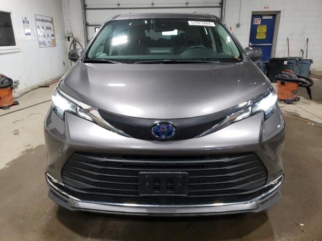2021 TOYOTA SIENNA XLE - 5TDYSKFC0MS031634