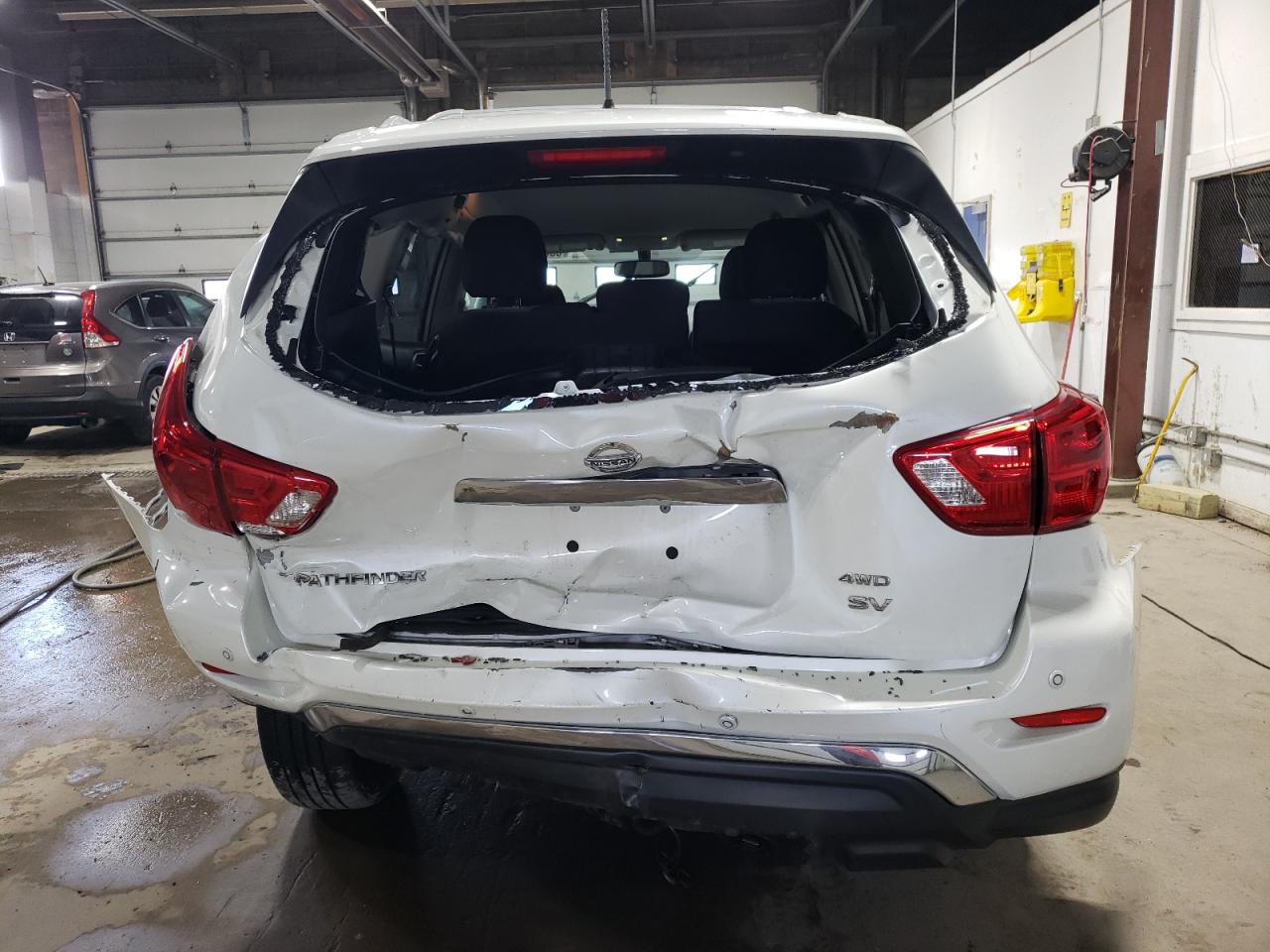 5N1DR2MM1JC649463 NISSAN PATHFINDER 2018