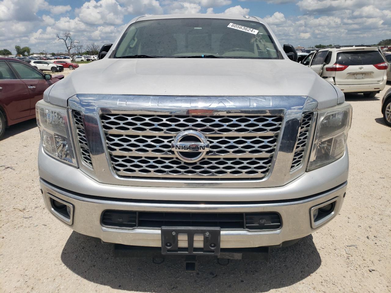 2017 Nissan Titan Xd Sl vin: 1N6BA1F41HN565830