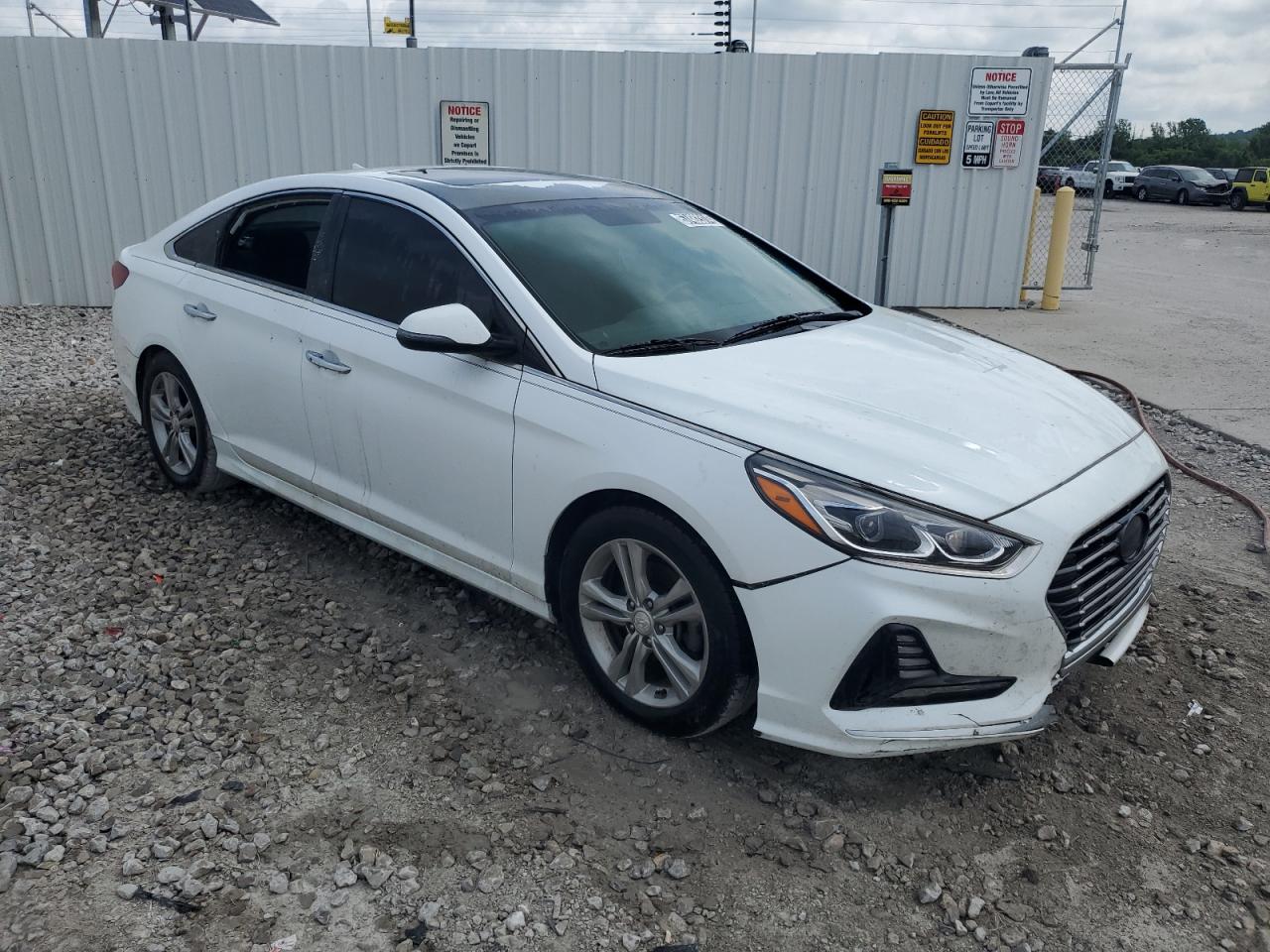 2018 Hyundai Sonata Sport vin: 5NPE34AF0JH692689