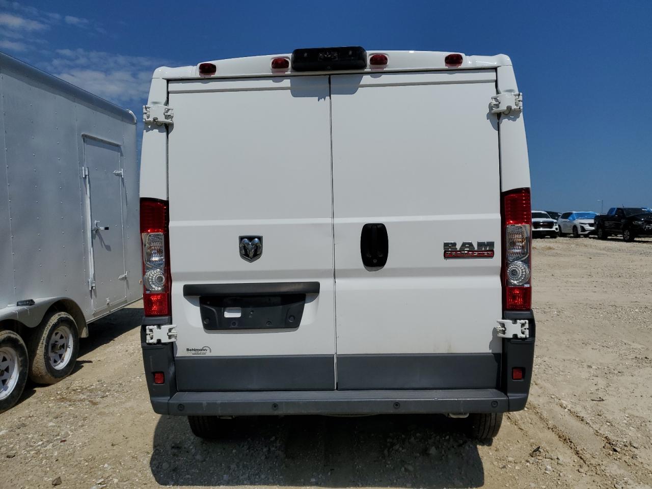 3C6TRVAG0JE145194 2018 Ram Promaster 1500 1500 Standard