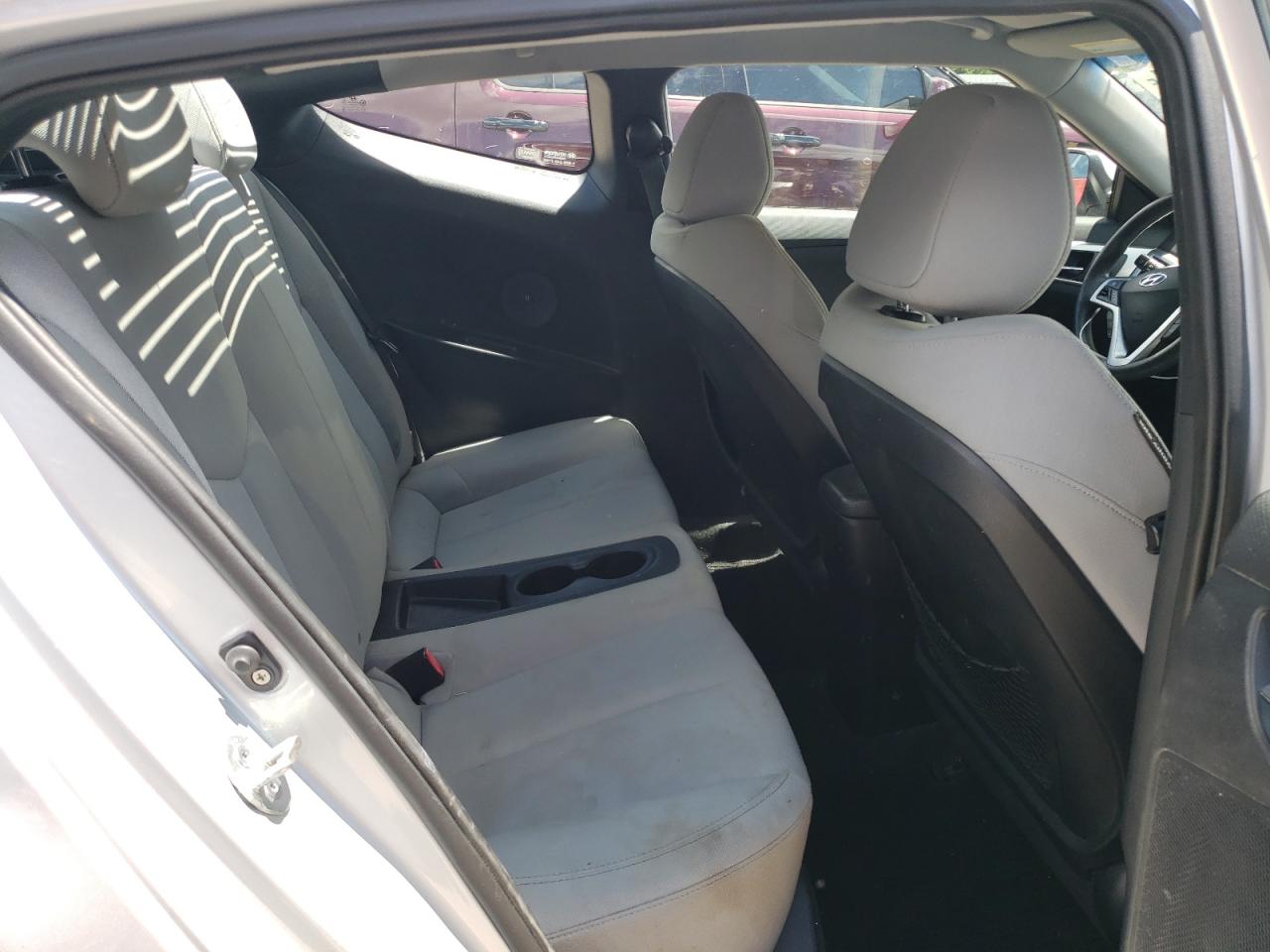 KMHTC6AD1CU037513 2012 Hyundai Veloster