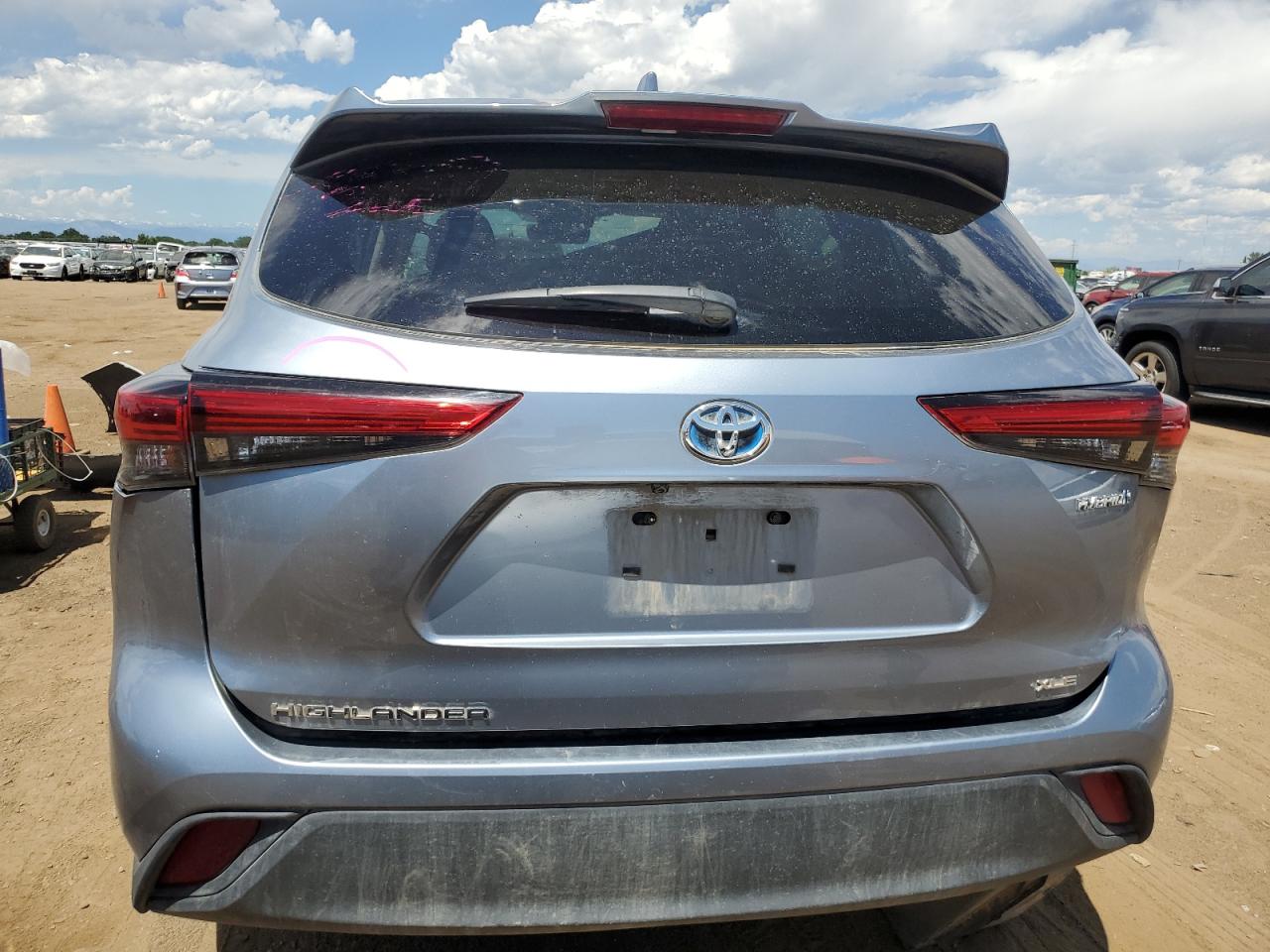 5TDGARAH6MS011091 2021 Toyota Highlander Hybrid Xle