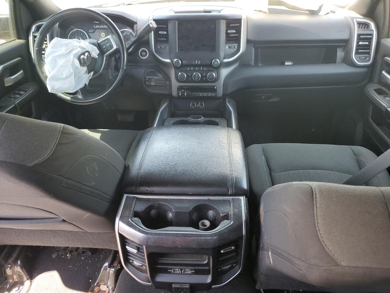 3C6UR5DL1NG111496 2022 Ram 2500 Big Horn/Lone Star