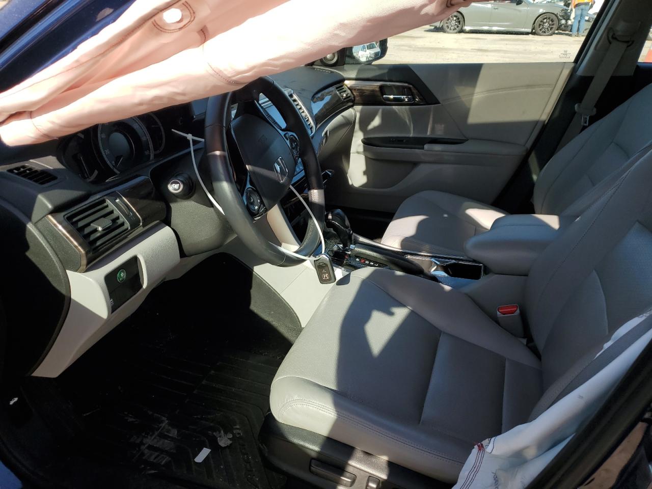 1HGCR2F88GA028341 HONDA ACCORD 2016