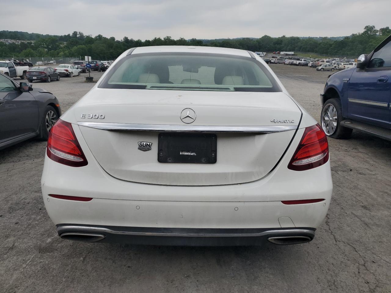 WDDZF4KB1HA208170 2017 Mercedes-Benz E 300 4Matic