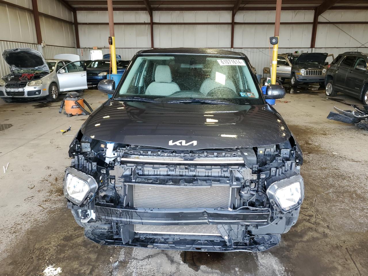 2022 Kia Soul Lx vin: KNDJ23AU1N7811399