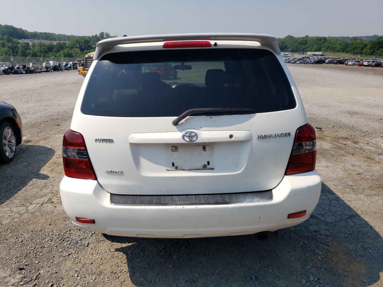 JTEHD21A050039880 2005 Toyota Highlander