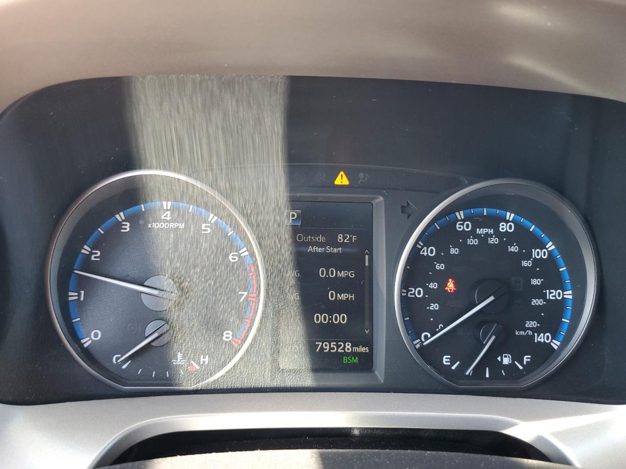 2T3RFREV4JW782279 TOYOTA RAV4 2018