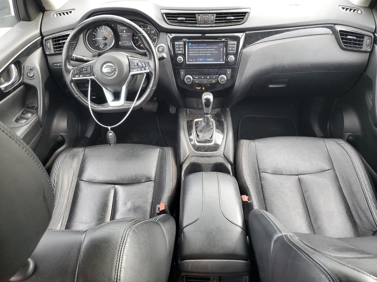 JN1BJ1CR8HW120162 NISSAN ROGUE 2017
