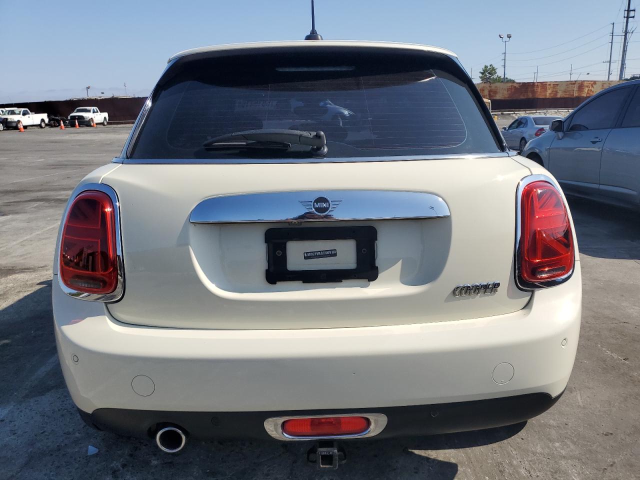 WMWXU1C57K2H83048 2019 Mini Cooper