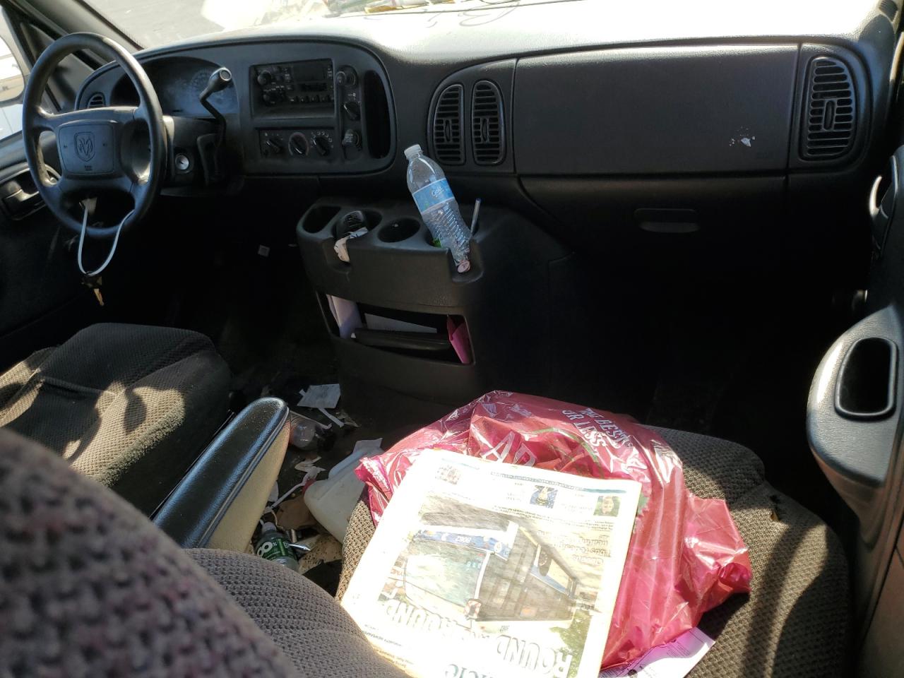 2B5WB25Y92K135275 2002 Dodge Ram Wagon B2500