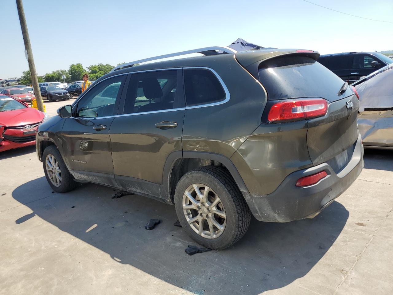 1C4PJLCS0GW108636 2016 Jeep Cherokee Latitude