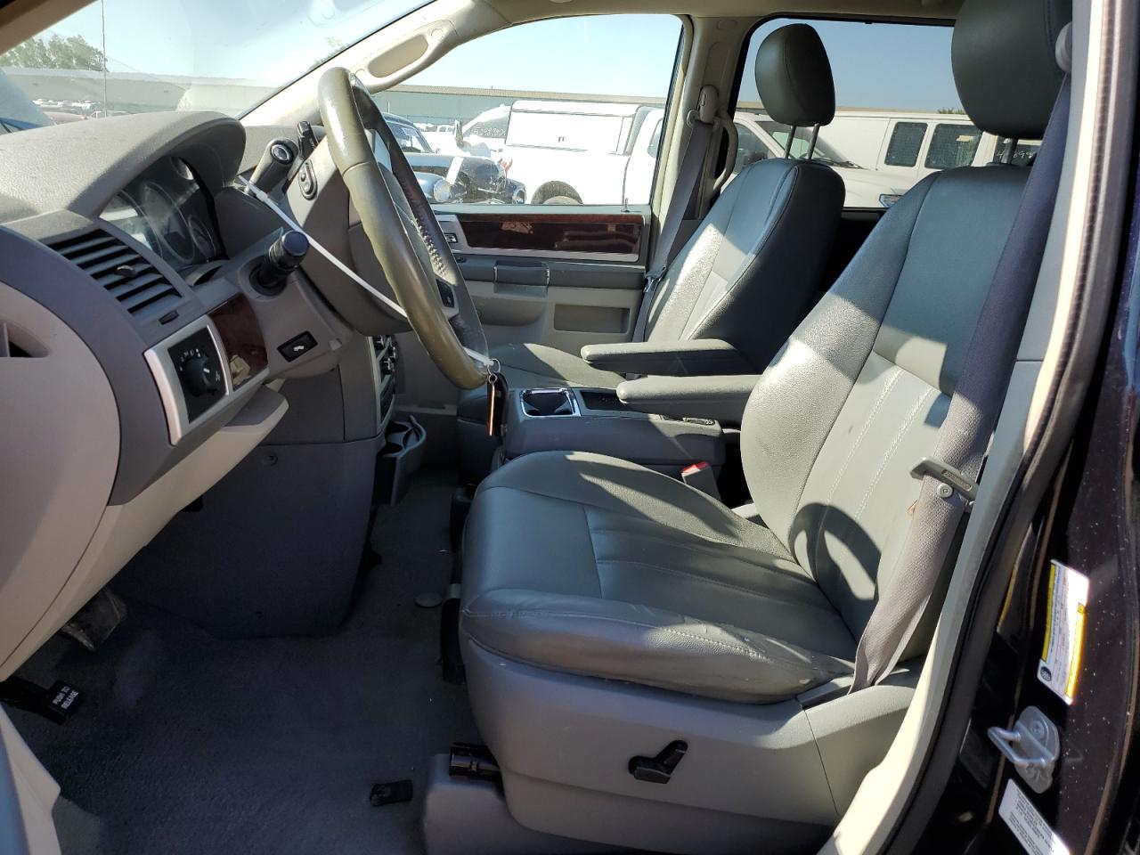 2A4RR5D15AR140866 2010 Chrysler Town & Country Touring