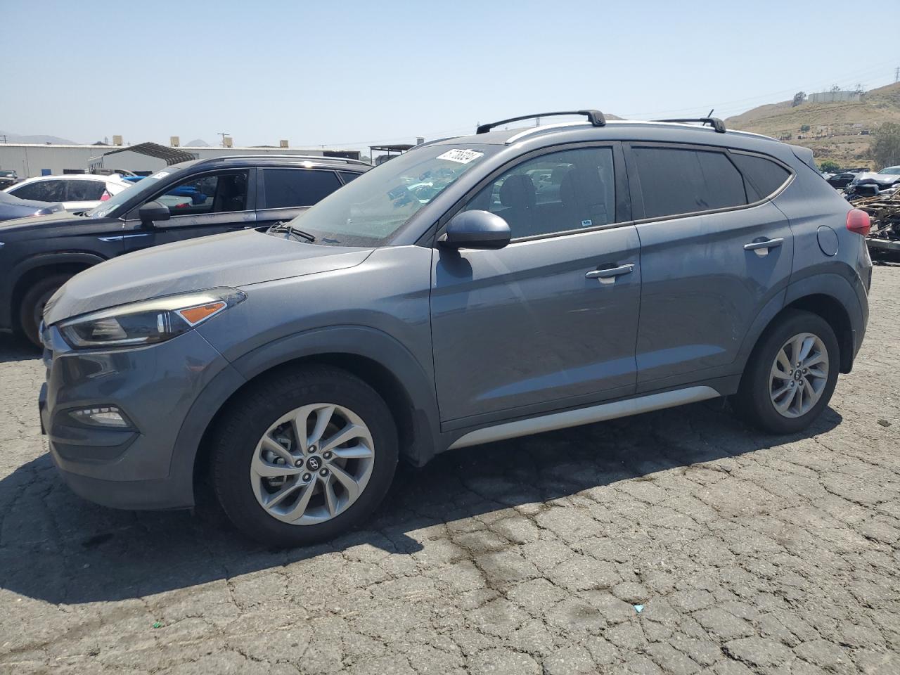 2017 Hyundai Tucson Limited vin: KM8J33A44HU389885