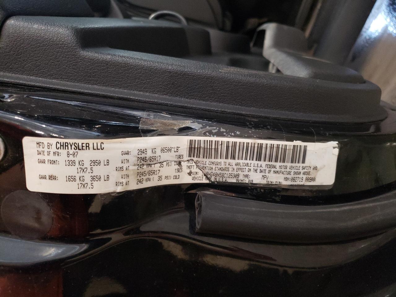 1J8HG48N58C125309 2008 Jeep Commander Sport