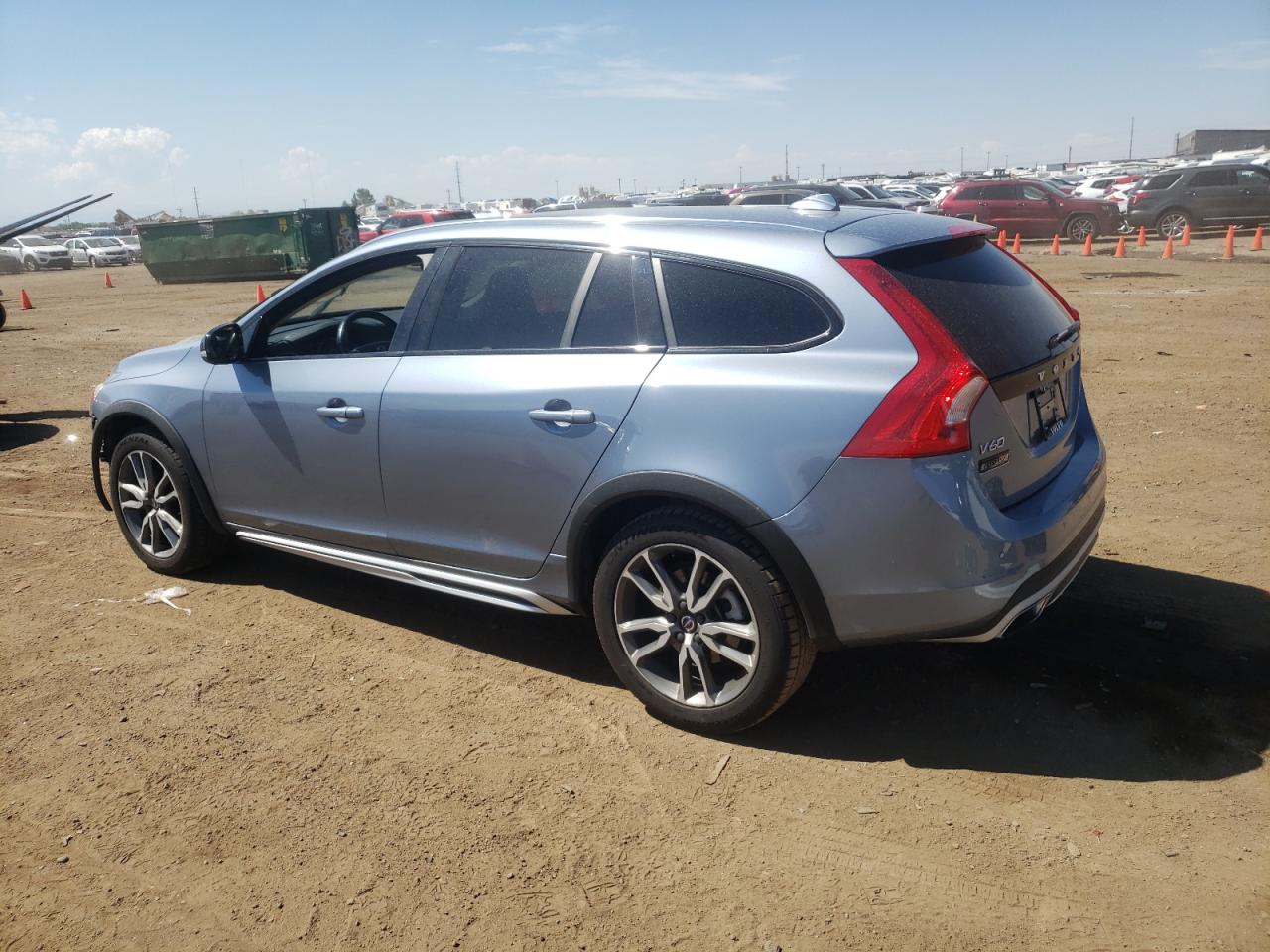 YV440MWKXH1035035 2017 Volvo V60 Cross Country Premier