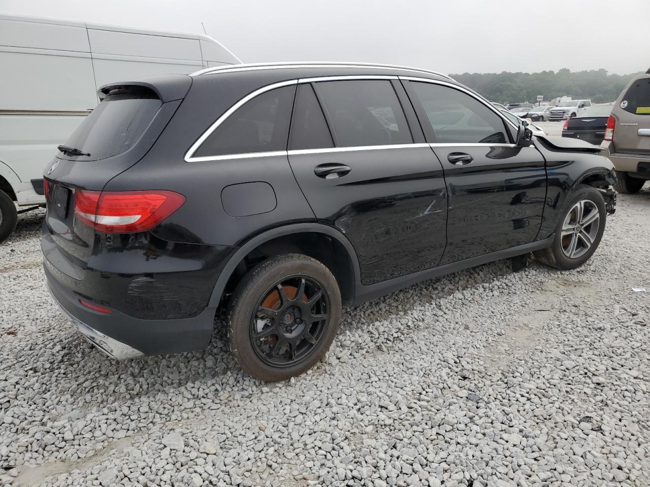 2019 Mercedes-Benz Glc 300 vin: WDC0G4JB9KV123363