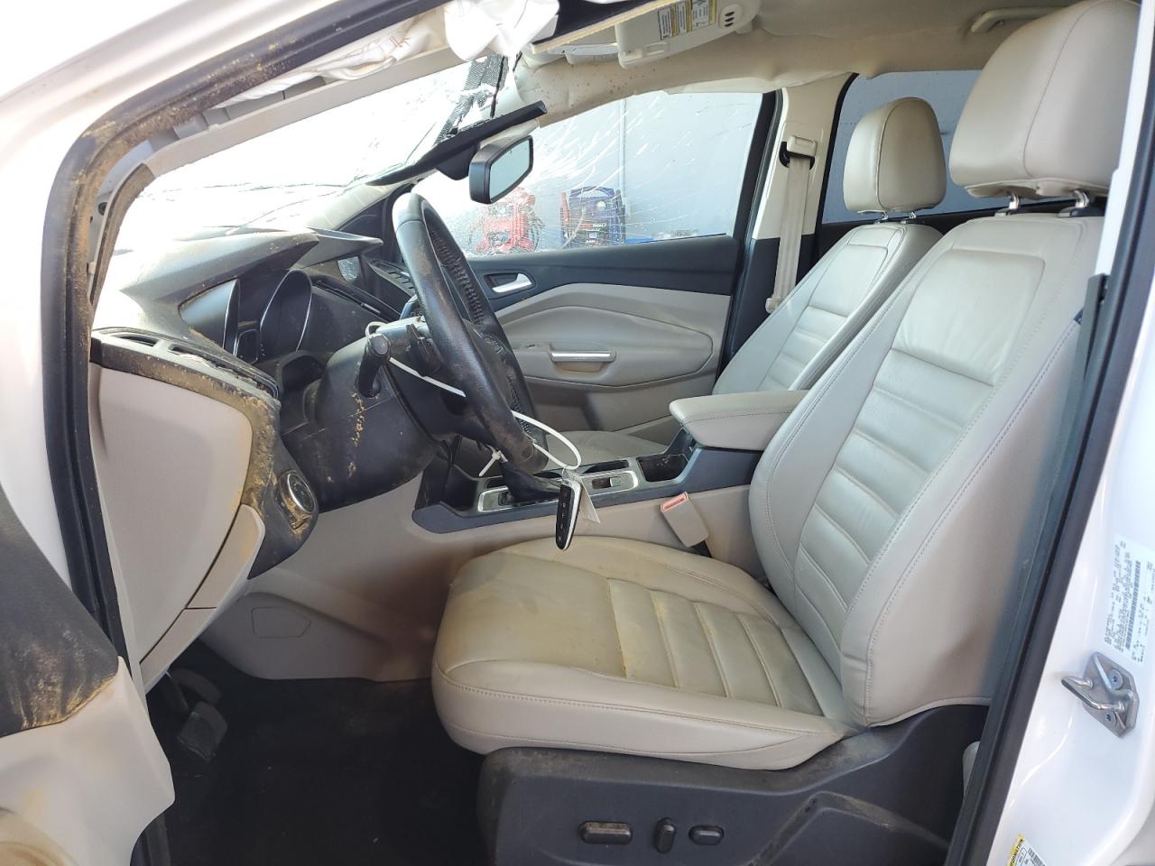 1FMCU0J95HUB73902 FORD ESCAPE 2017