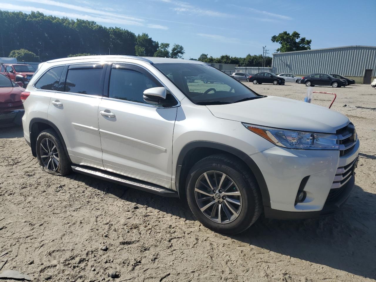 5TDJZRFHXJS900186 TOYOTA HIGHLANDER 2018